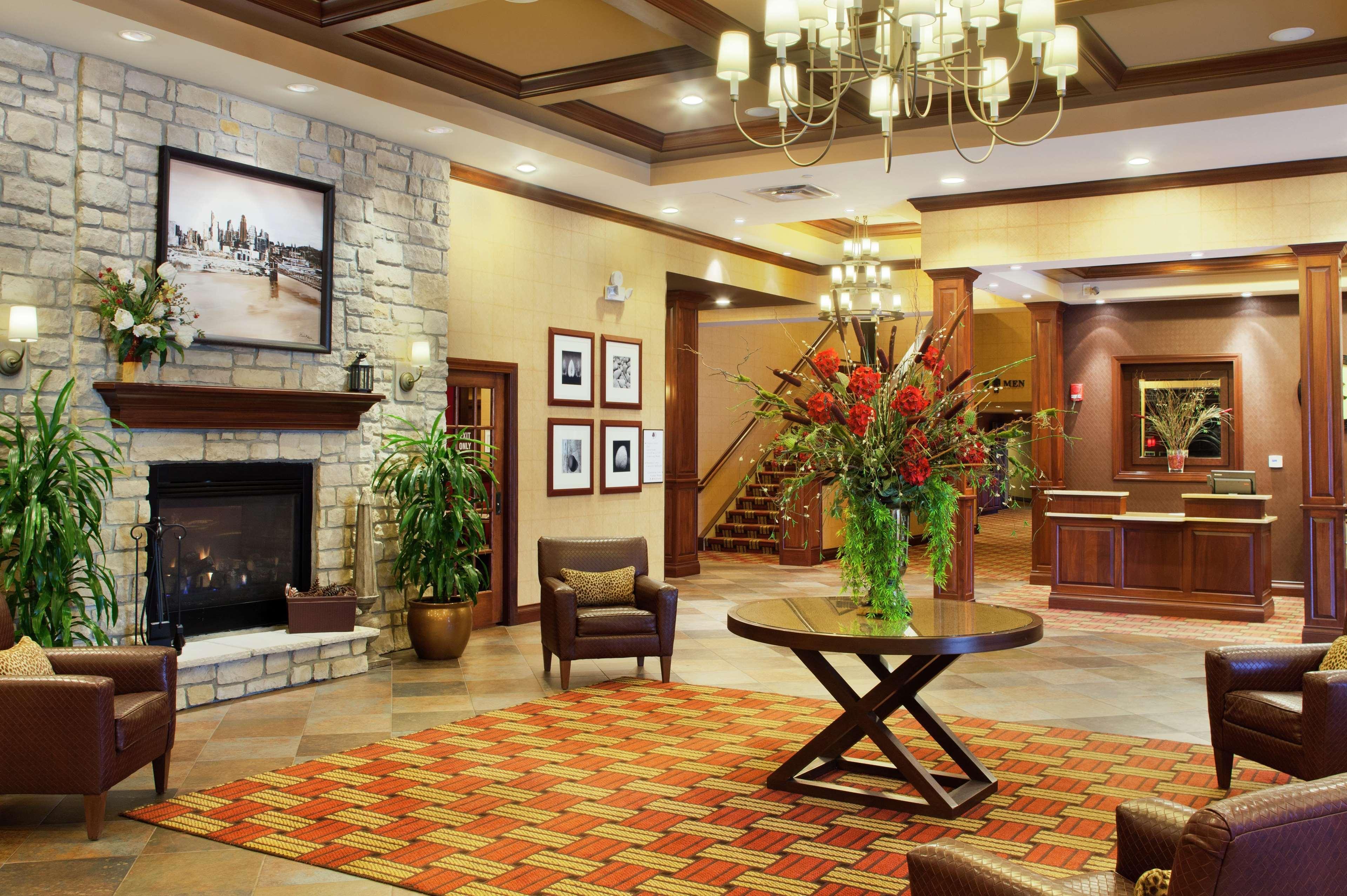 Doubletree By Hilton Cincinnati Airport Hebron Dalaman gambar